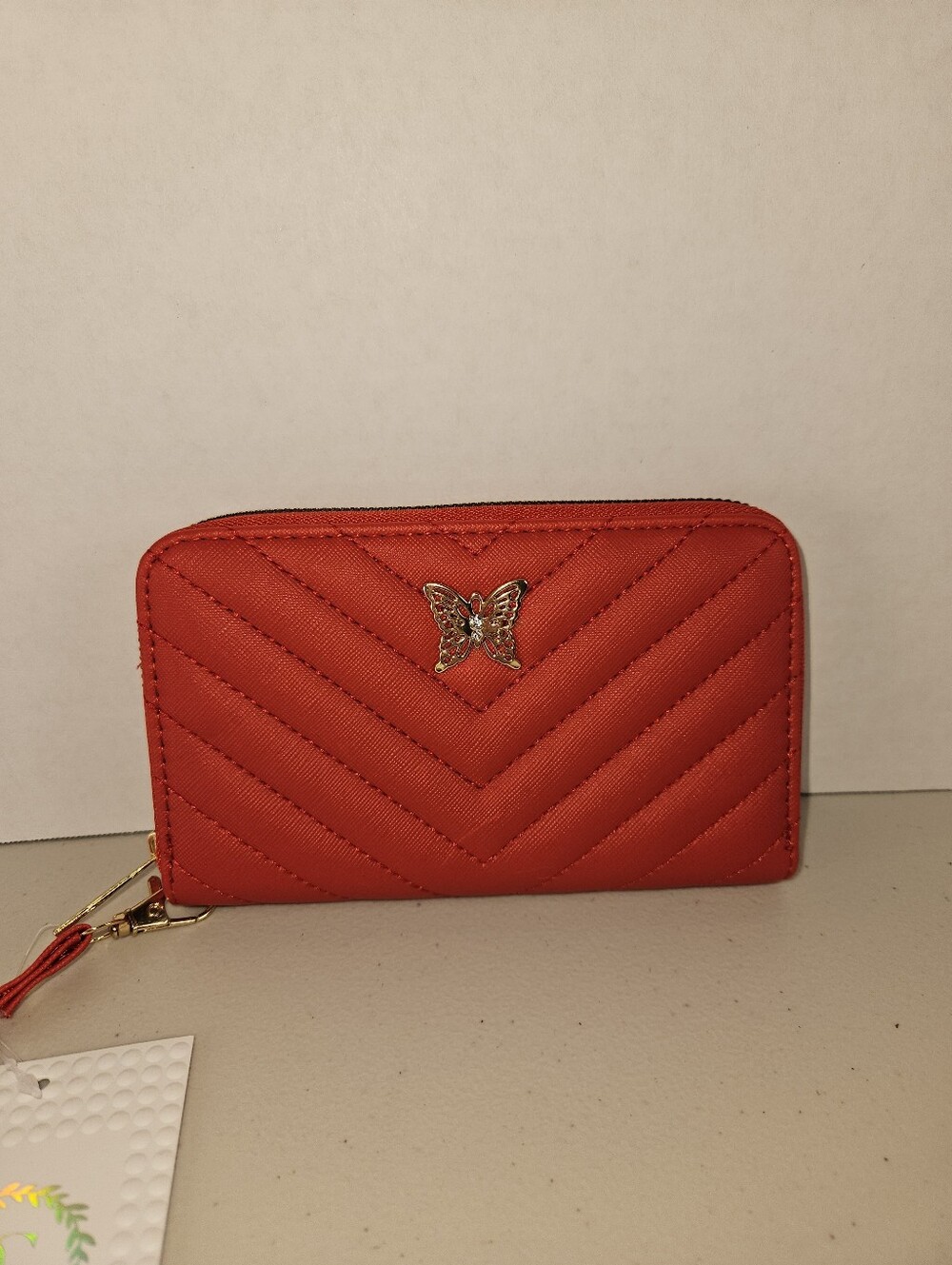 NWT Red Quilted Wristlet Wallet with Gold Butterfly Accent - Picture 6 of 12